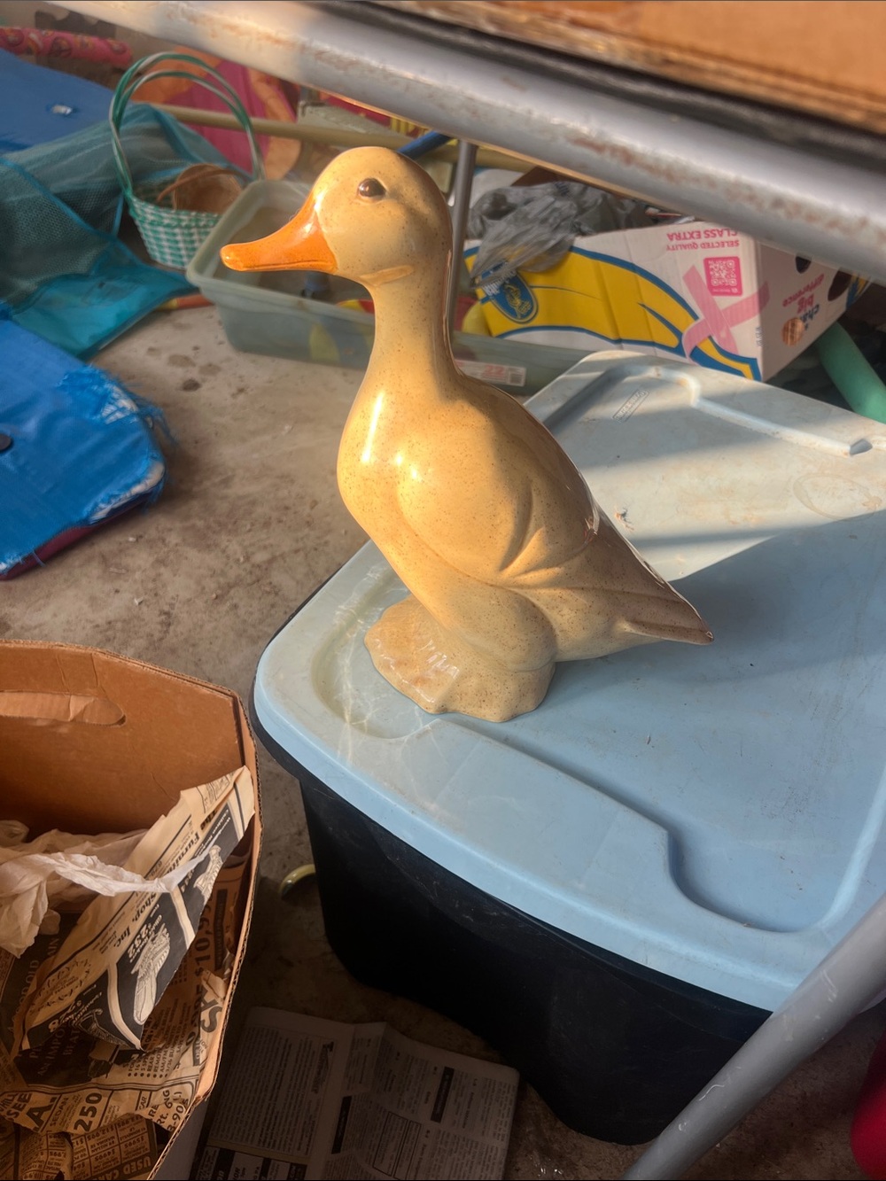 Vintage Ceramic Yellow Duck Figurine - Decorative Home Accent